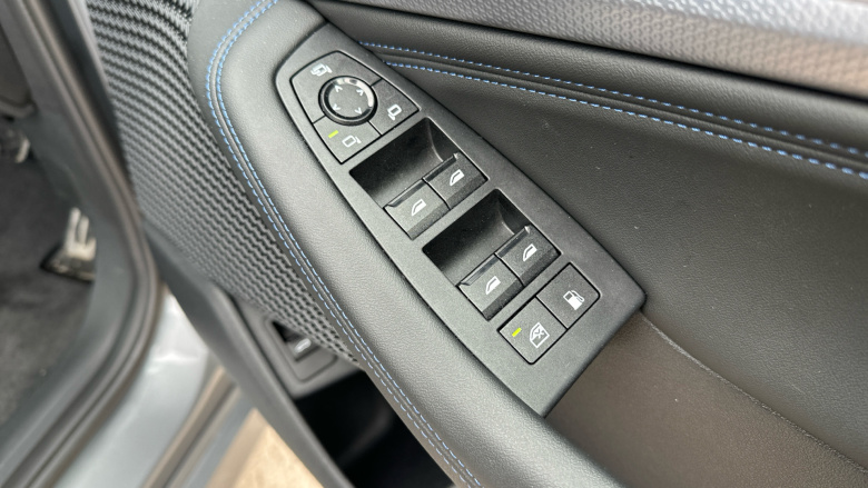 BMW 2 Series 225e xDrive M Sport 5dr DCT Hatchback